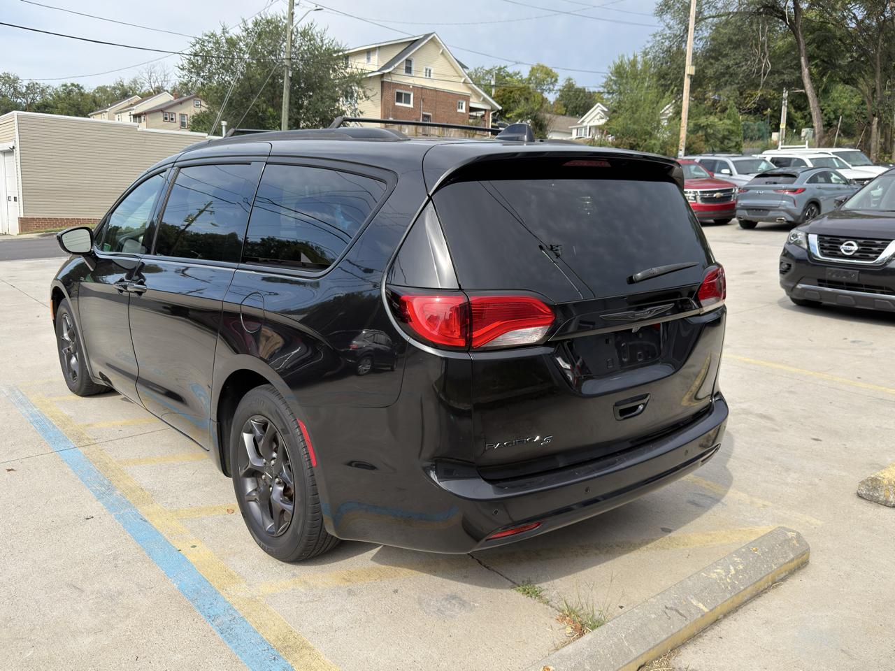 Chrysler Pacifica Touring-L 2018
