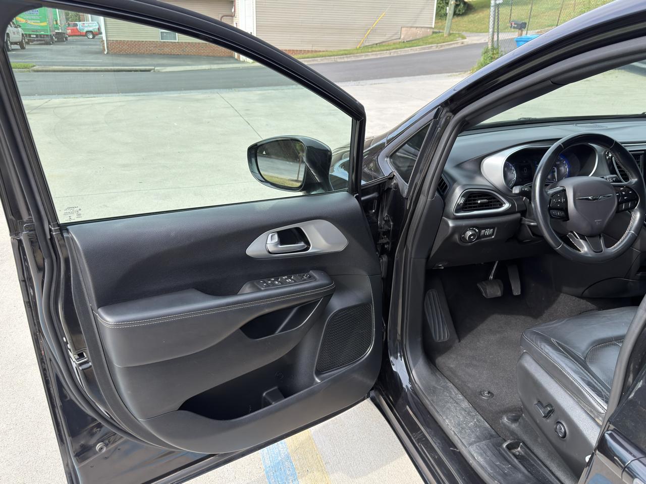 Chrysler Pacifica Touring-L 2018