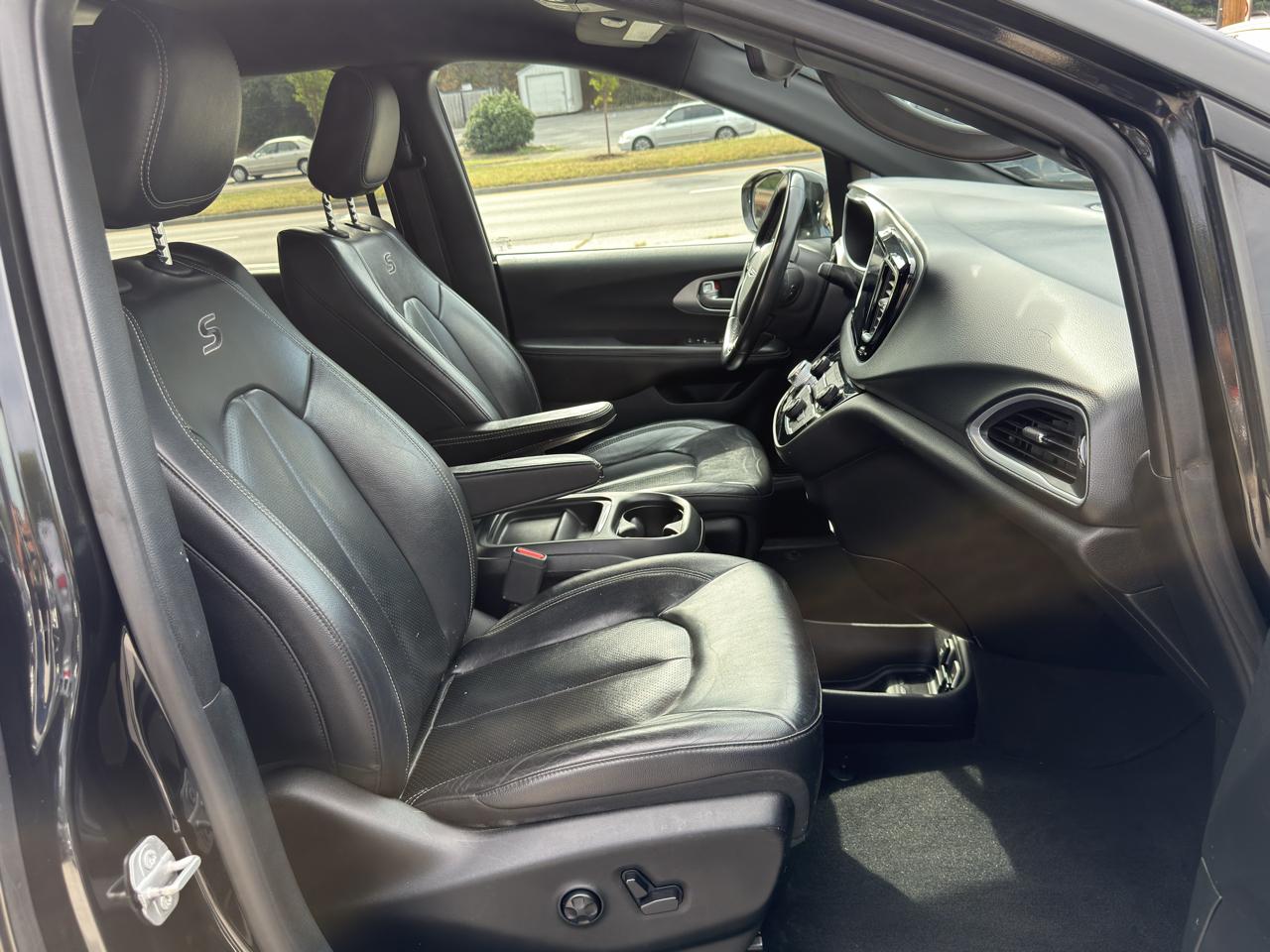Chrysler Pacifica Touring-L 2018