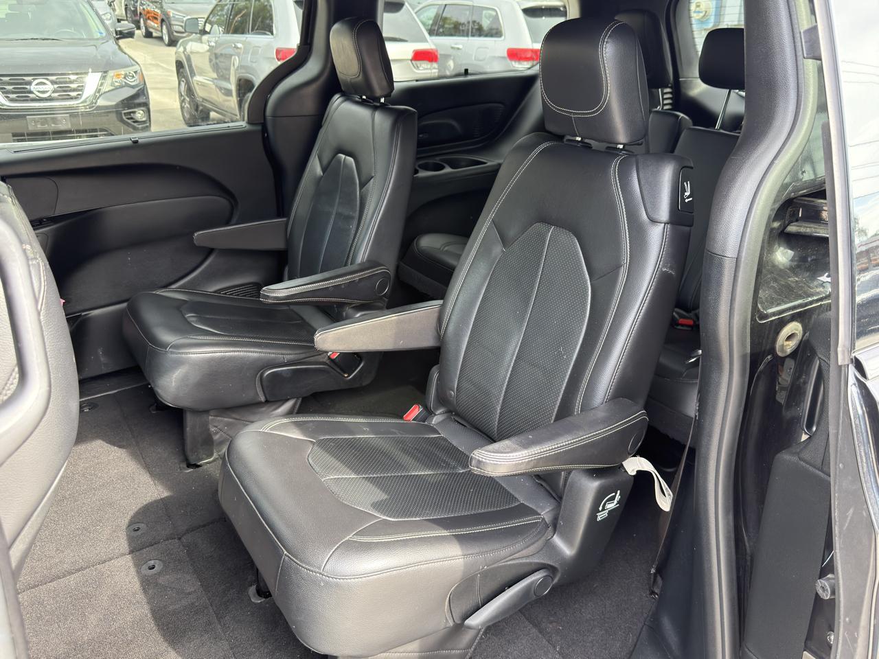 Chrysler Pacifica Touring-L 2018