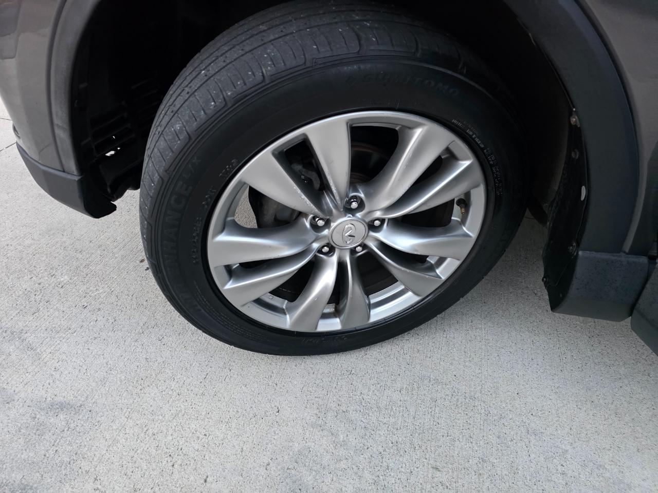 Toyota RAV4 LE FWD 2018
