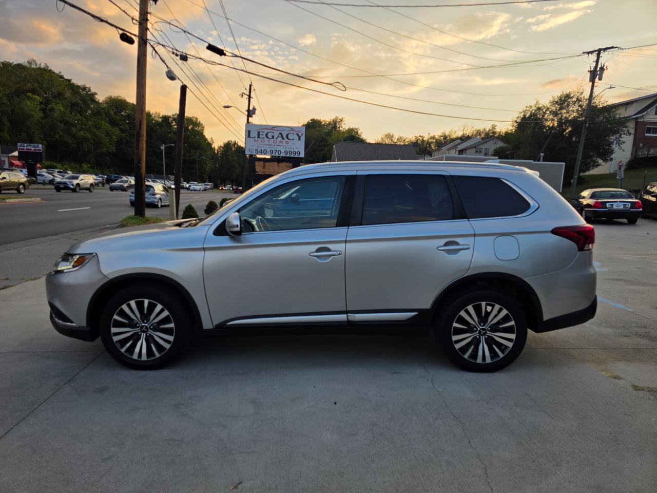 Mitsubishi Outlander SEL AWD 2020