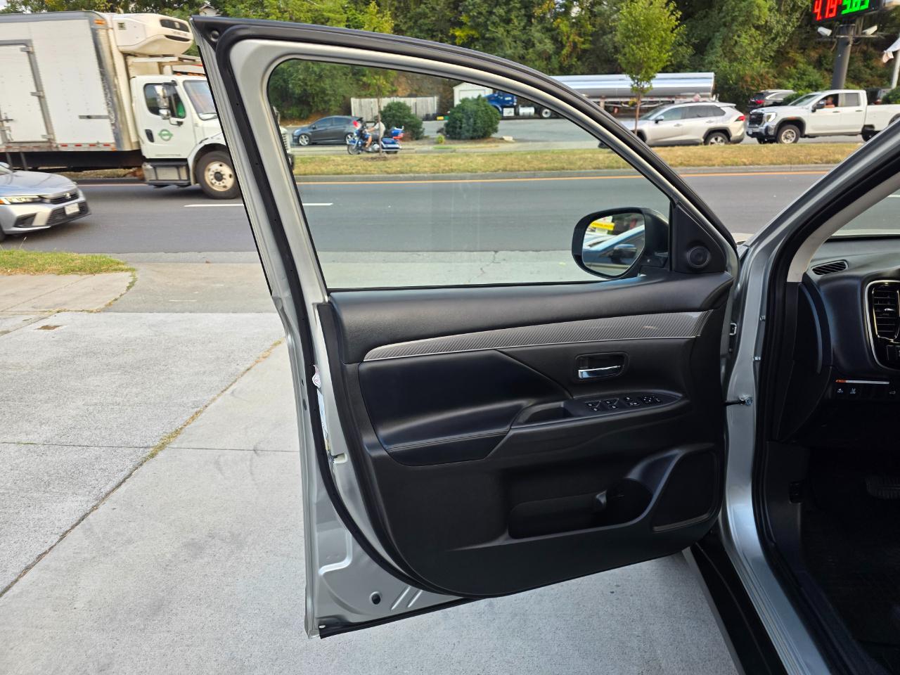 Mitsubishi Outlander SEL AWD 2020