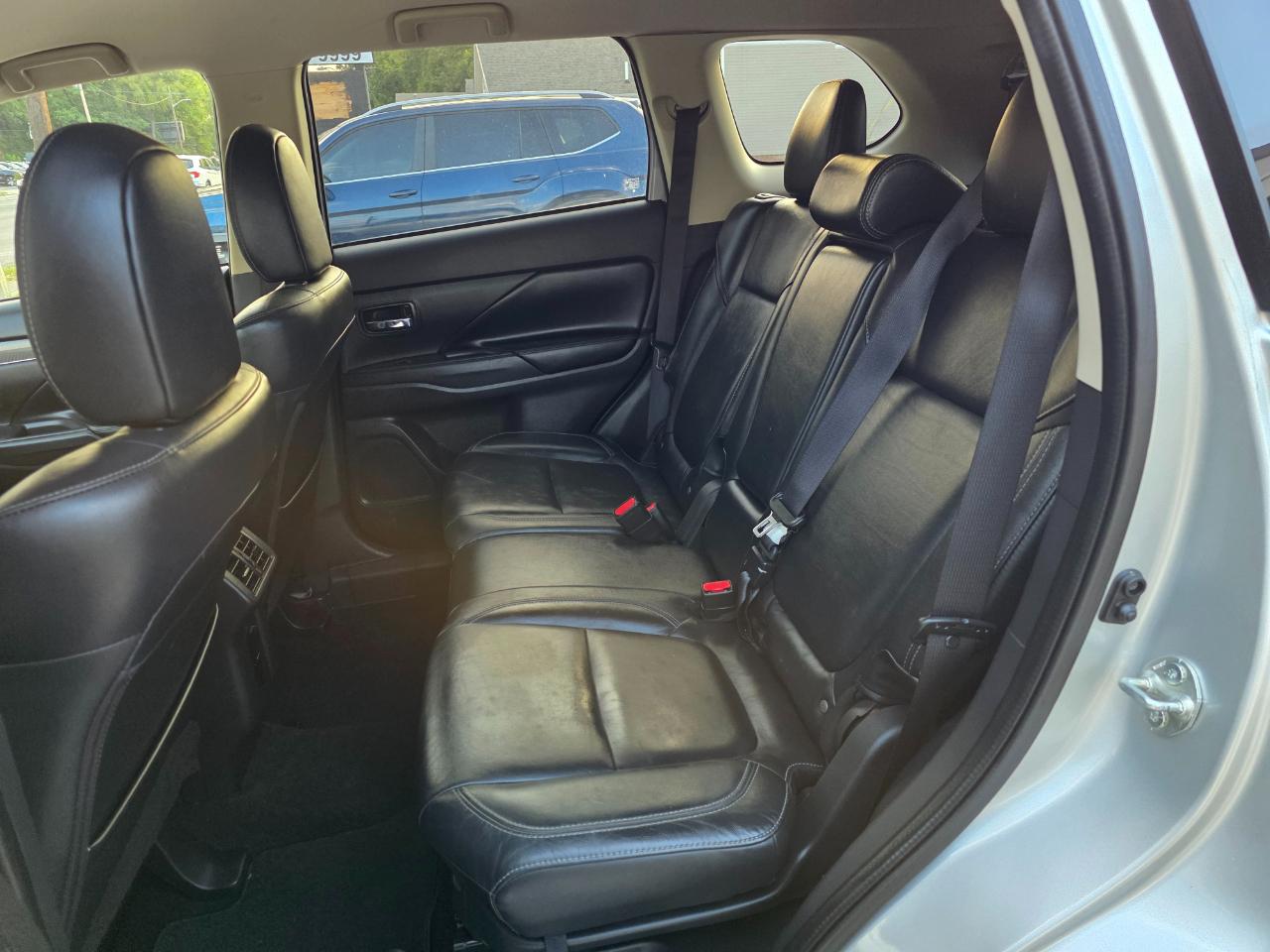 Mitsubishi Outlander SEL AWD 2020