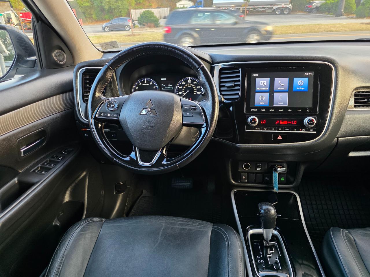 Mitsubishi Outlander SEL AWD 2020