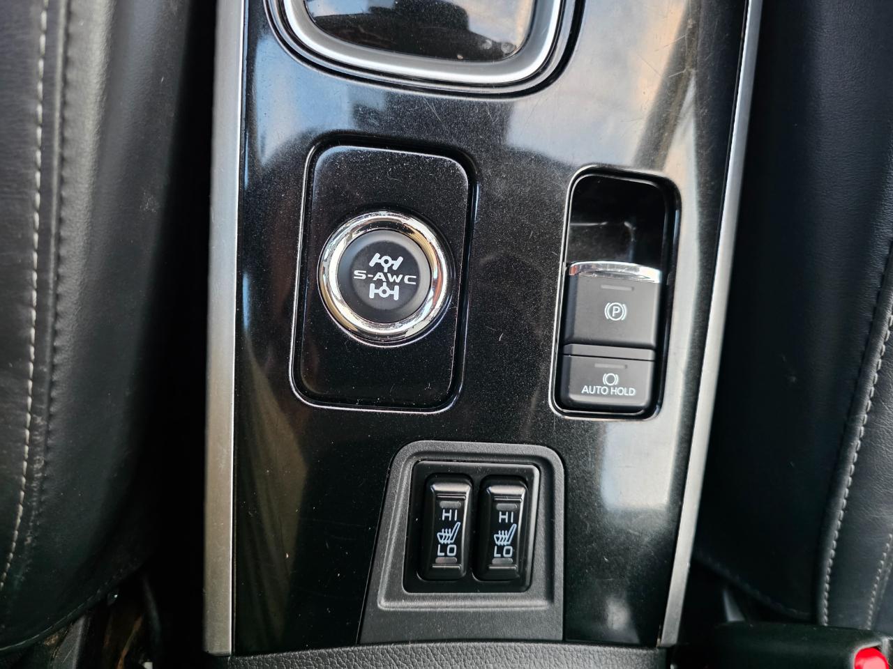 Mitsubishi Outlander SEL AWD 2020