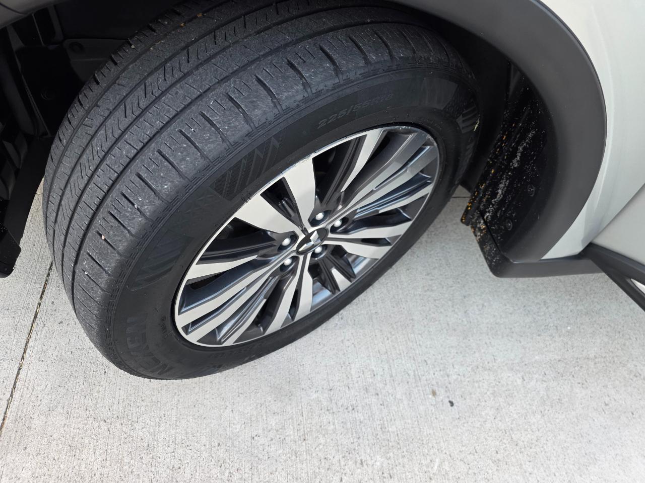 Mitsubishi Outlander SEL AWD 2020