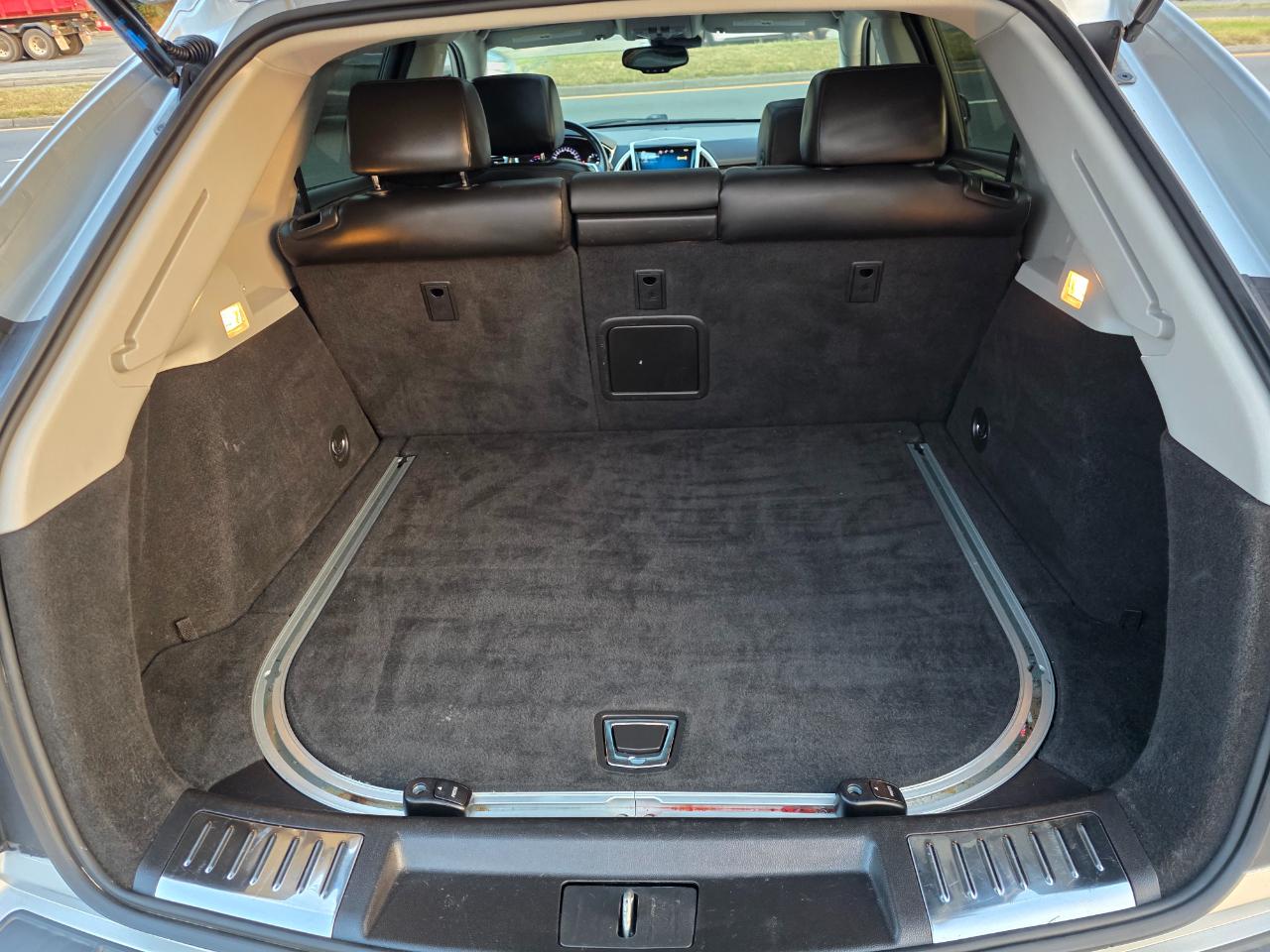 Cadillac SRX Luxury Collection FWD 2014