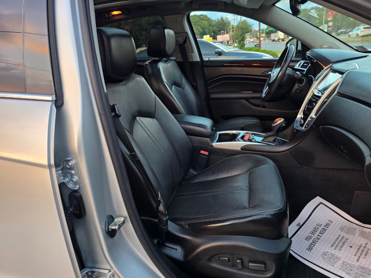 Cadillac SRX Luxury Collection FWD 2014