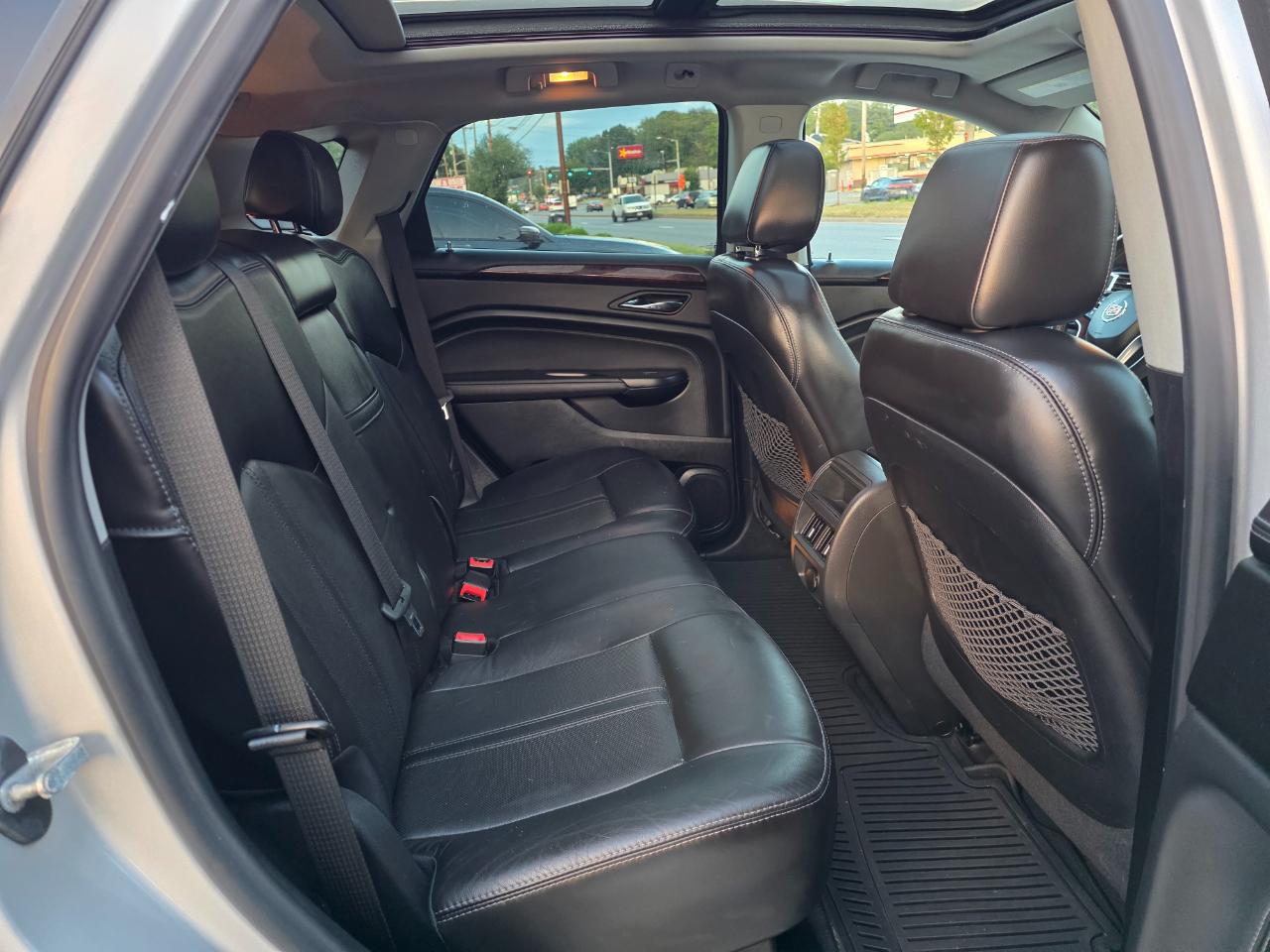 Cadillac SRX Luxury Collection FWD 2014