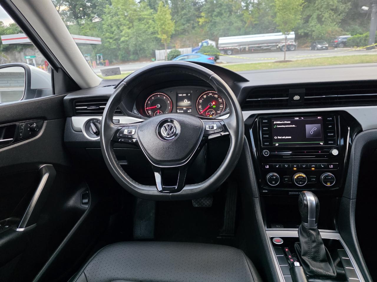 Volkswagen Passat SE 2021