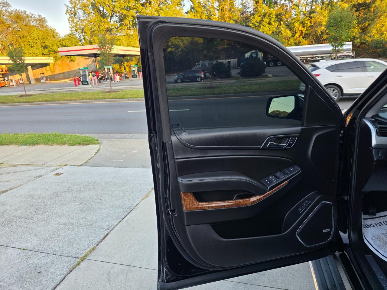 Chevrolet Tahoe LTZ 4WD 2016