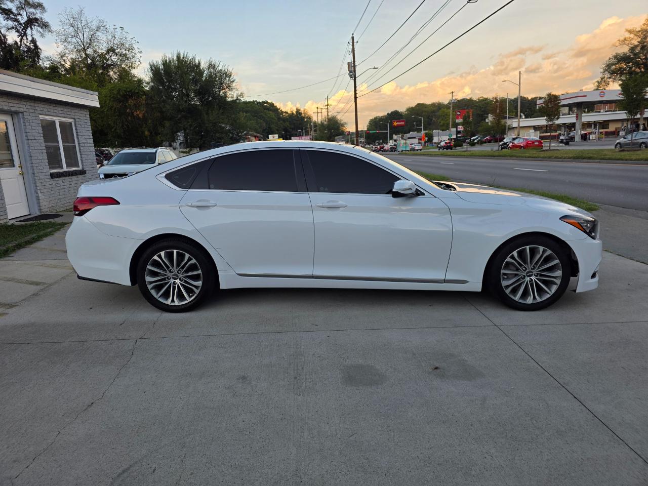 Hyundai Genesis 3.8L 2015