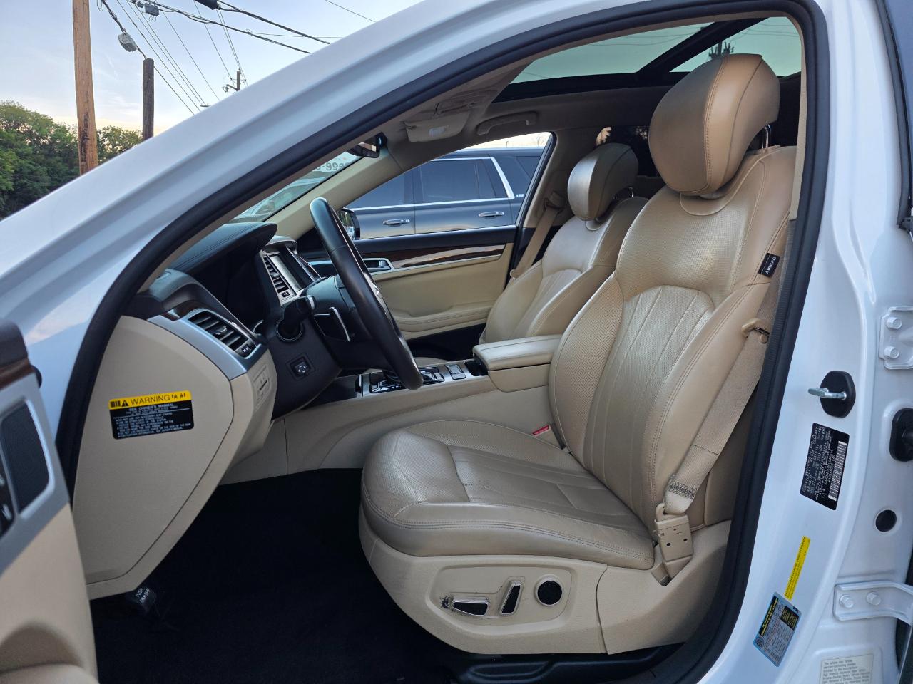 Hyundai Genesis 3.8L 2015