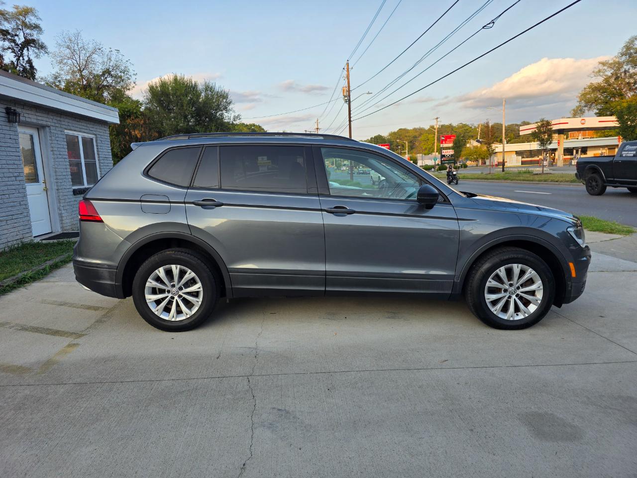 Volkswagen Tiguan S 4Motion 2018
