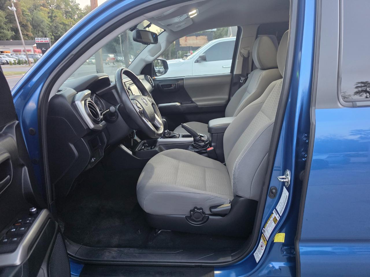 Toyota Tacoma SR5 Double Cab Super Long Bed V6 6AT 4WD 2017