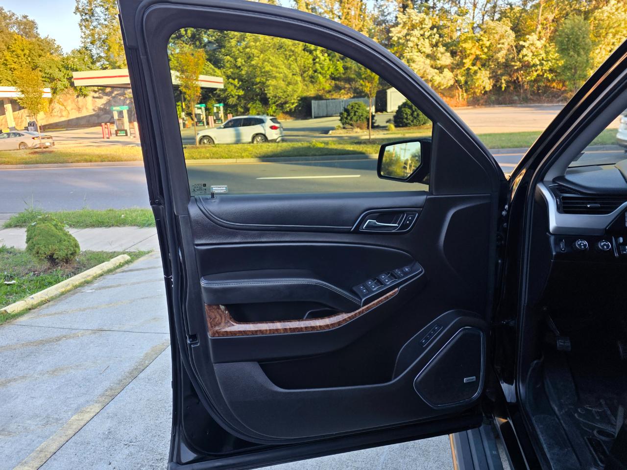 Chevrolet Tahoe LTZ 4WD 2016
