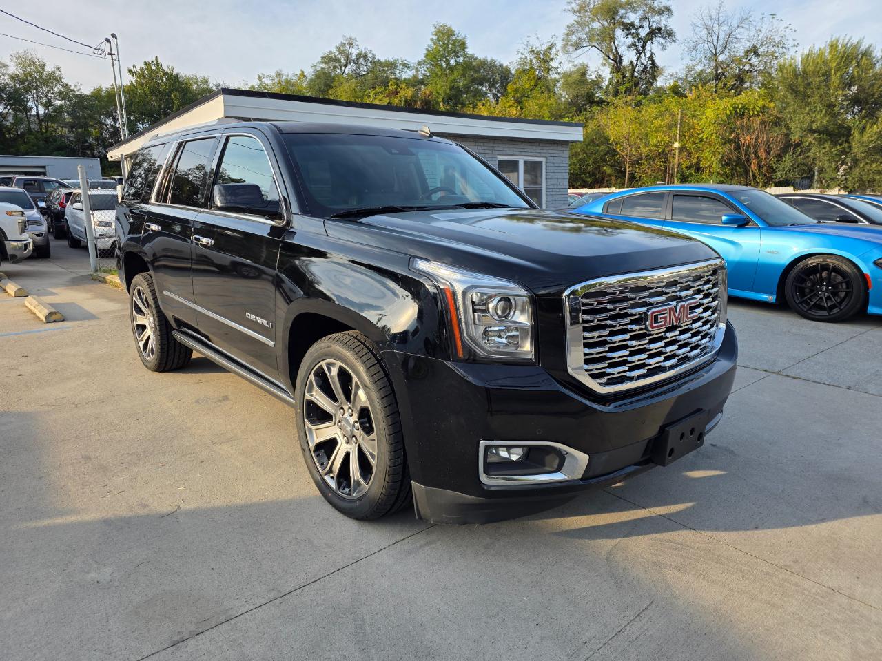 GMC Yukon Denali 4WD 2015