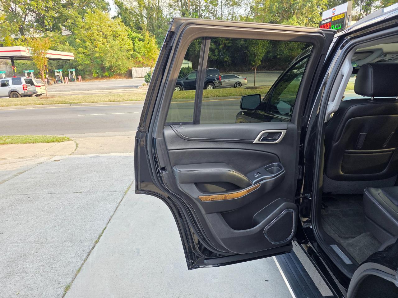 GMC Yukon Denali 4WD 2015