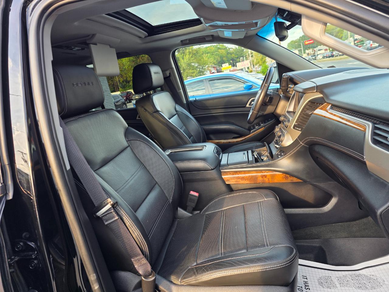 GMC Yukon Denali 4WD 2015