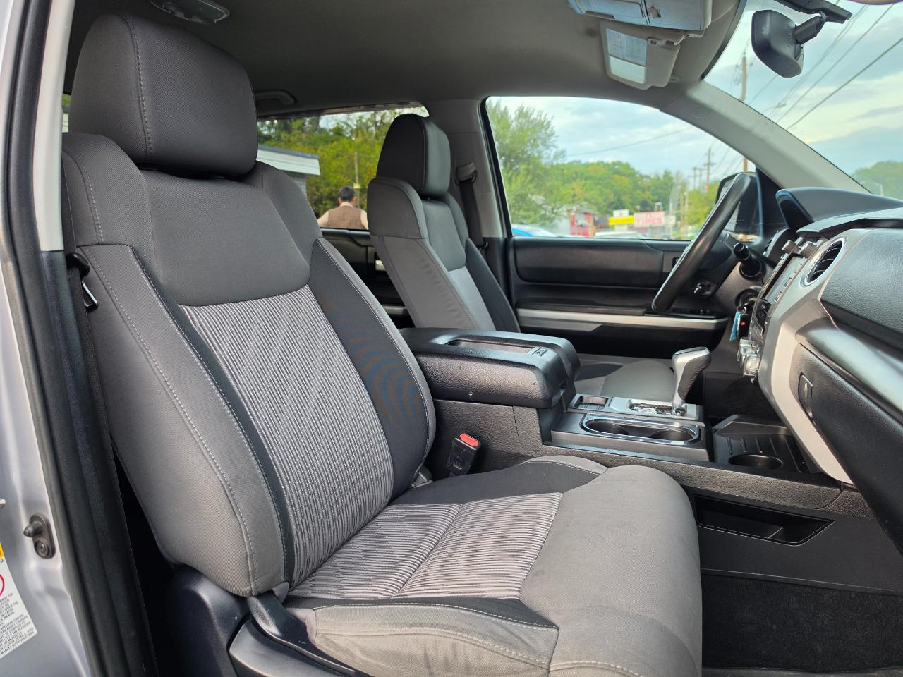 Toyota Tundra SR5 5.7L V8 CrewMax 4WD 2014