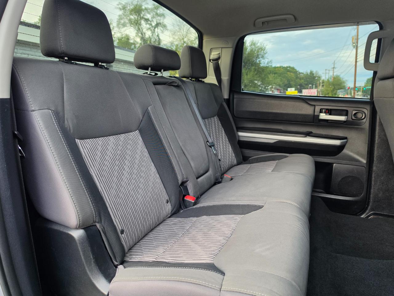 Toyota Tundra SR5 5.7L V8 CrewMax 4WD 2014