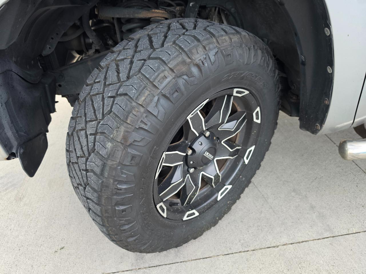 Toyota Tundra SR5 5.7L V8 CrewMax 4WD 2014