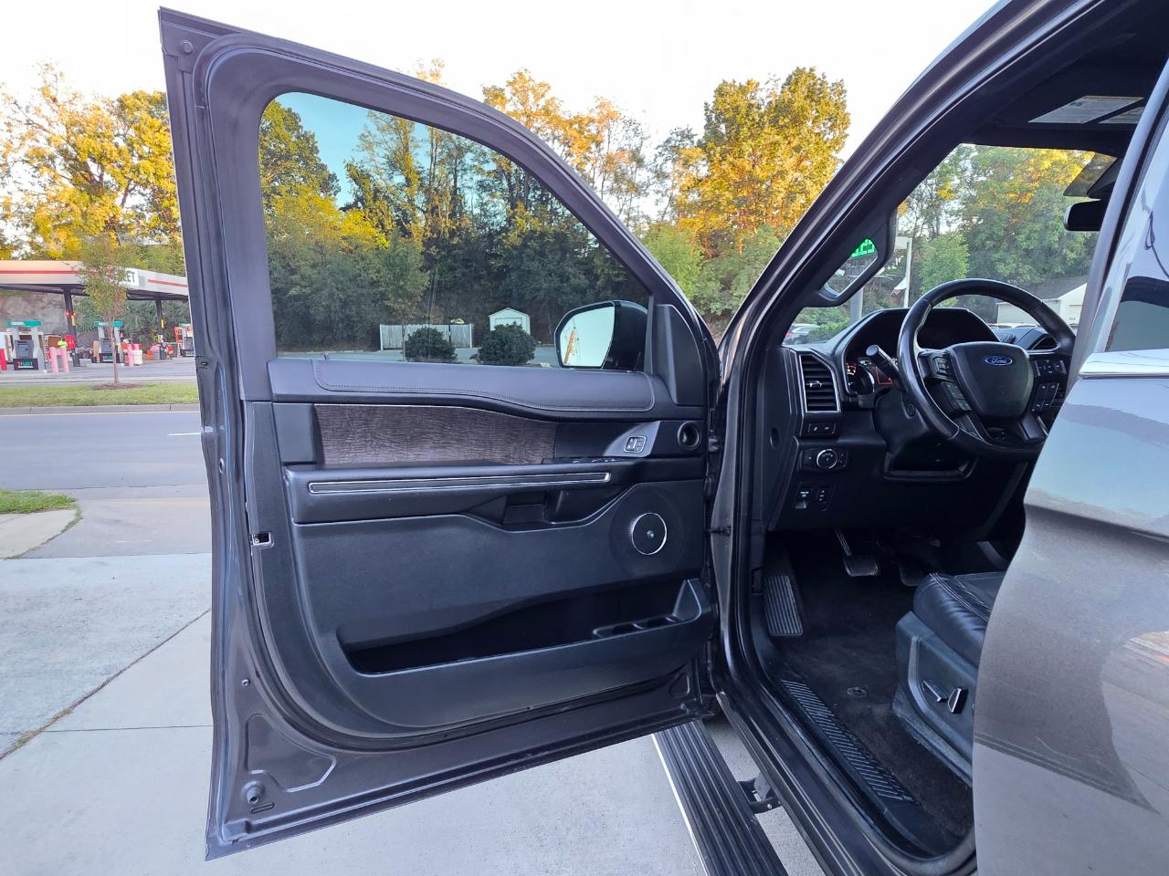 Ford Expedition MAX Limited 4WD 2020