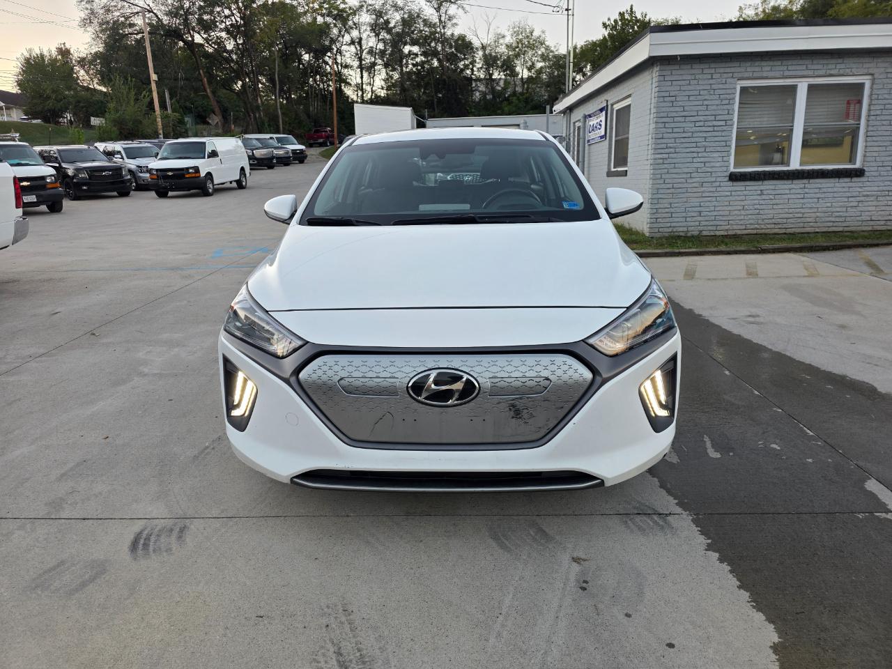 Hyundai Ioniq Electric SE 2020
