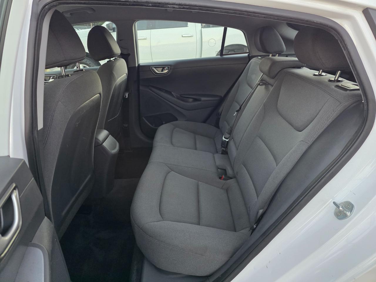 Hyundai Ioniq Electric SE 2020