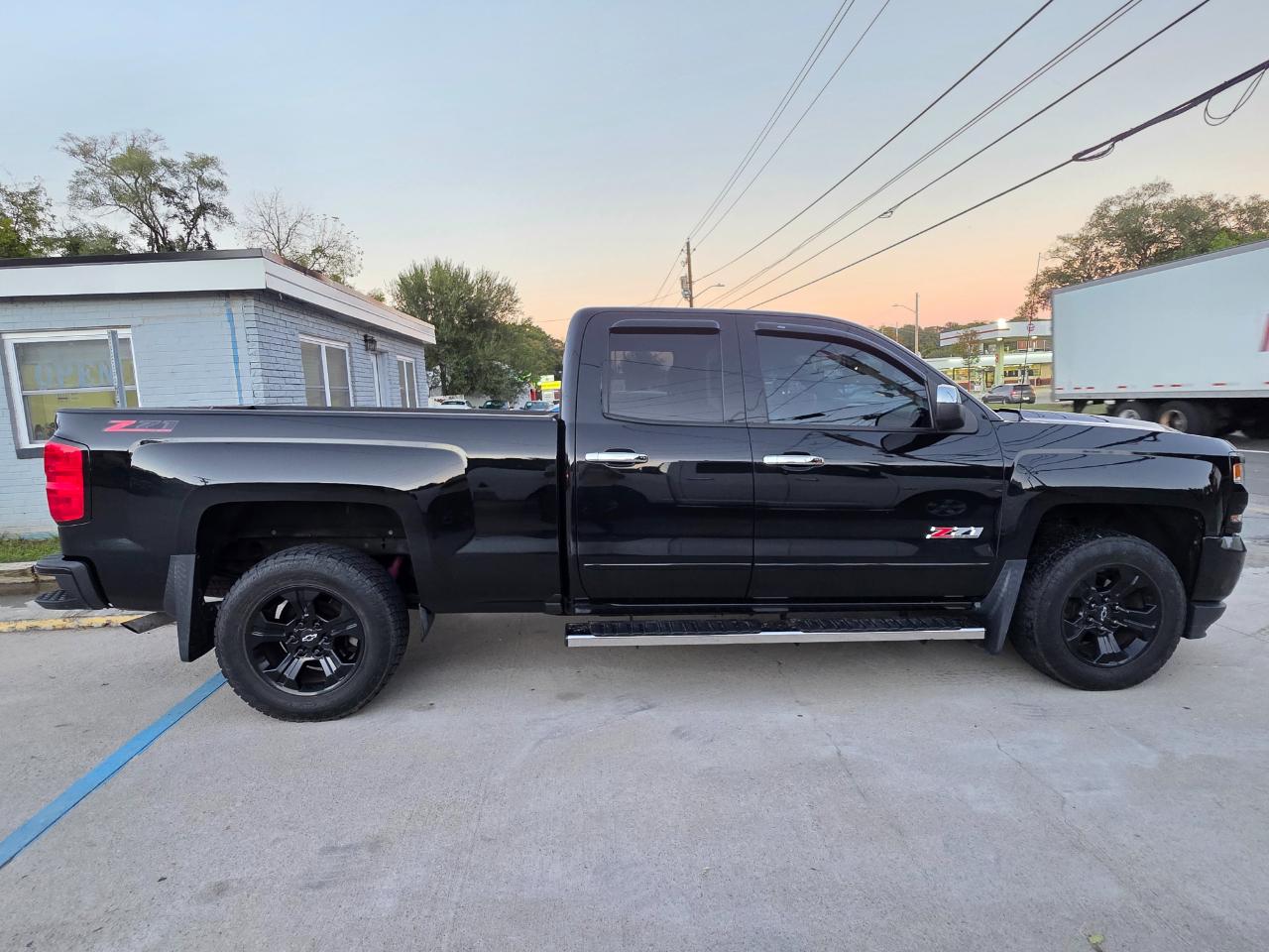 Chevrolet Silverado 1500 LT Double Cab 4WD 2017
