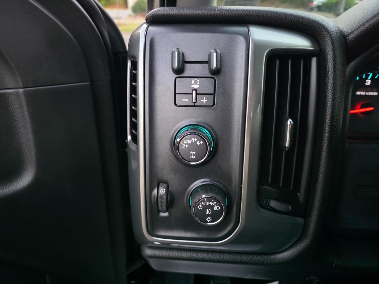 Chevrolet Silverado 1500 LT Double Cab 4WD 2017
