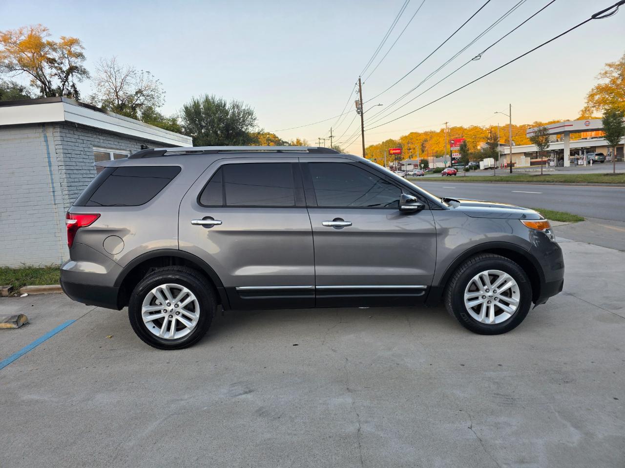 Ford Explorer XLT 4WD 2014