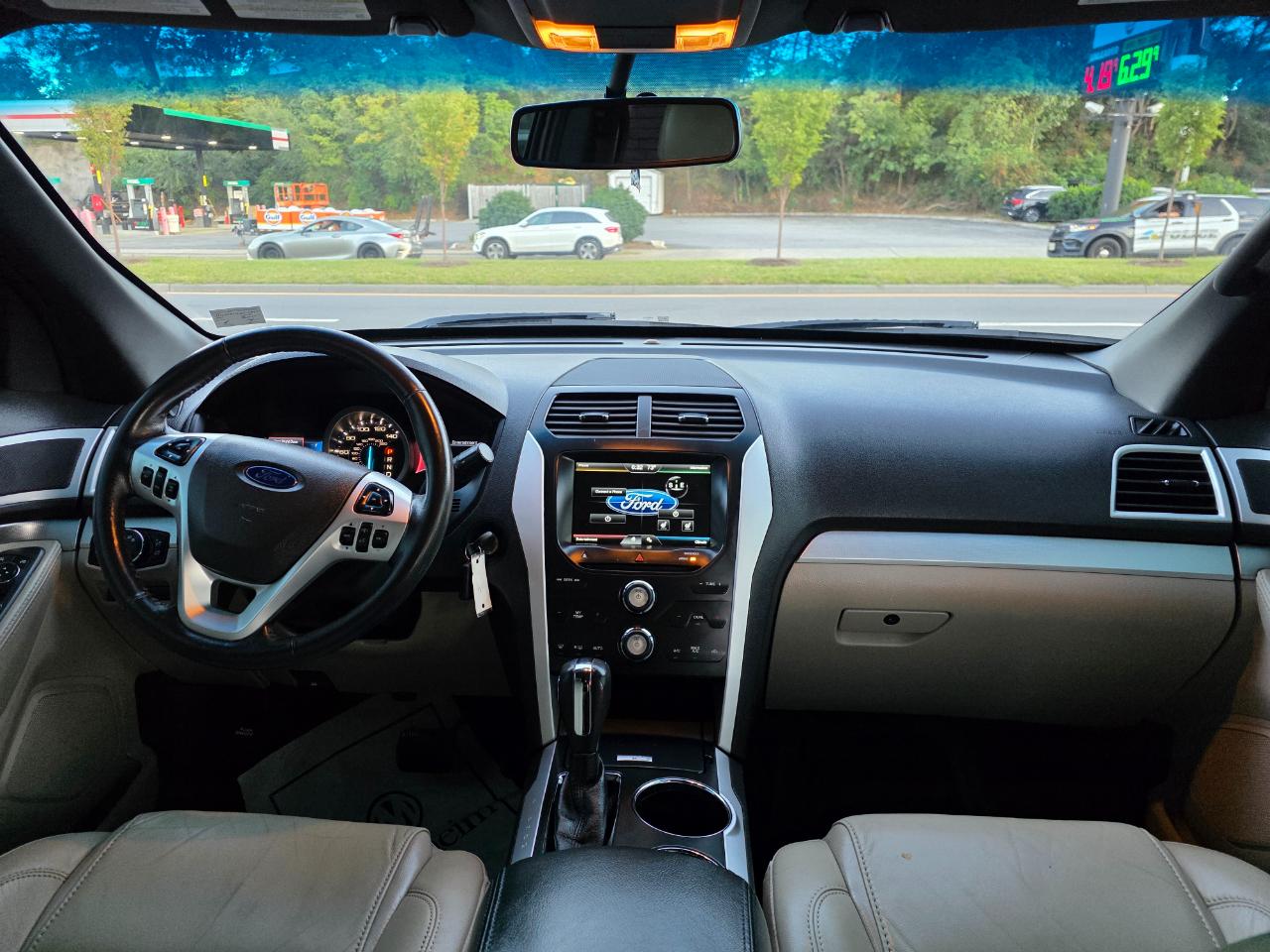 Ford Explorer XLT 4WD 2014