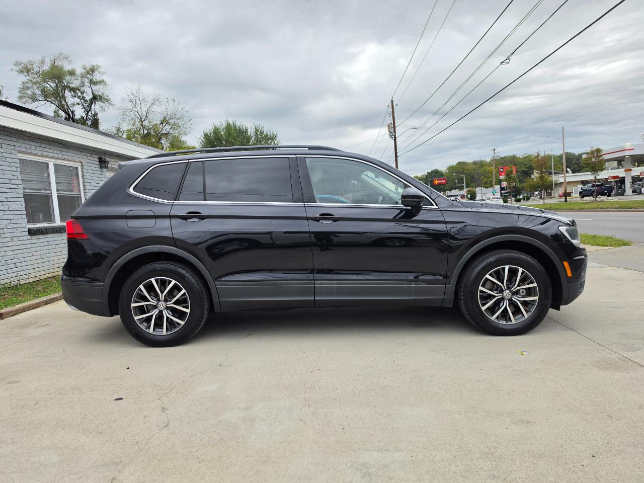 Volkswagen Tiguan SEL 4Motion AWD 2019