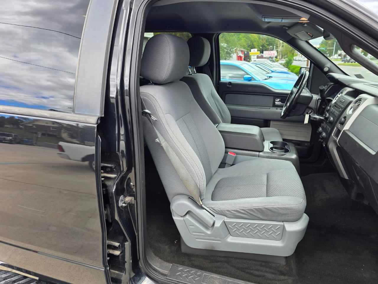 Ford F-150 XLT SuperCrew 6.5-ft. Bed 4WD 2012