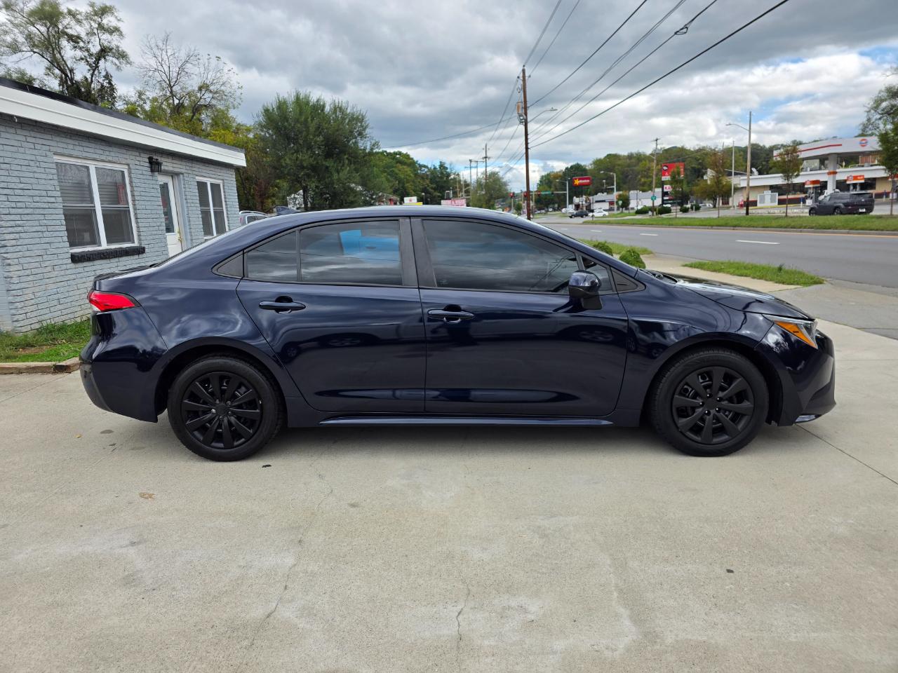 Toyota Corolla LE 2021