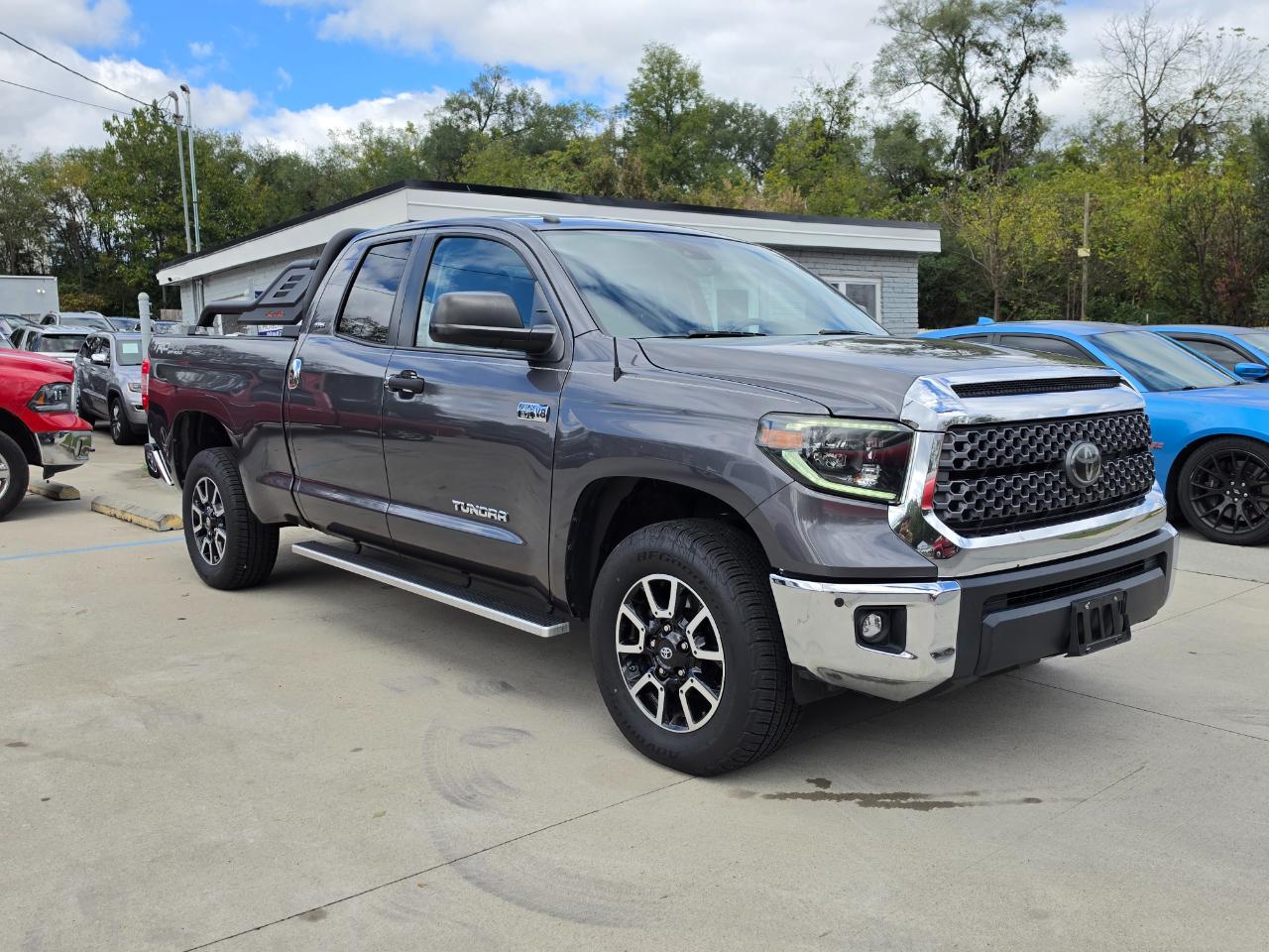 Toyota Tundra SR5 5.7L V8 Double Cab 4WD 2019