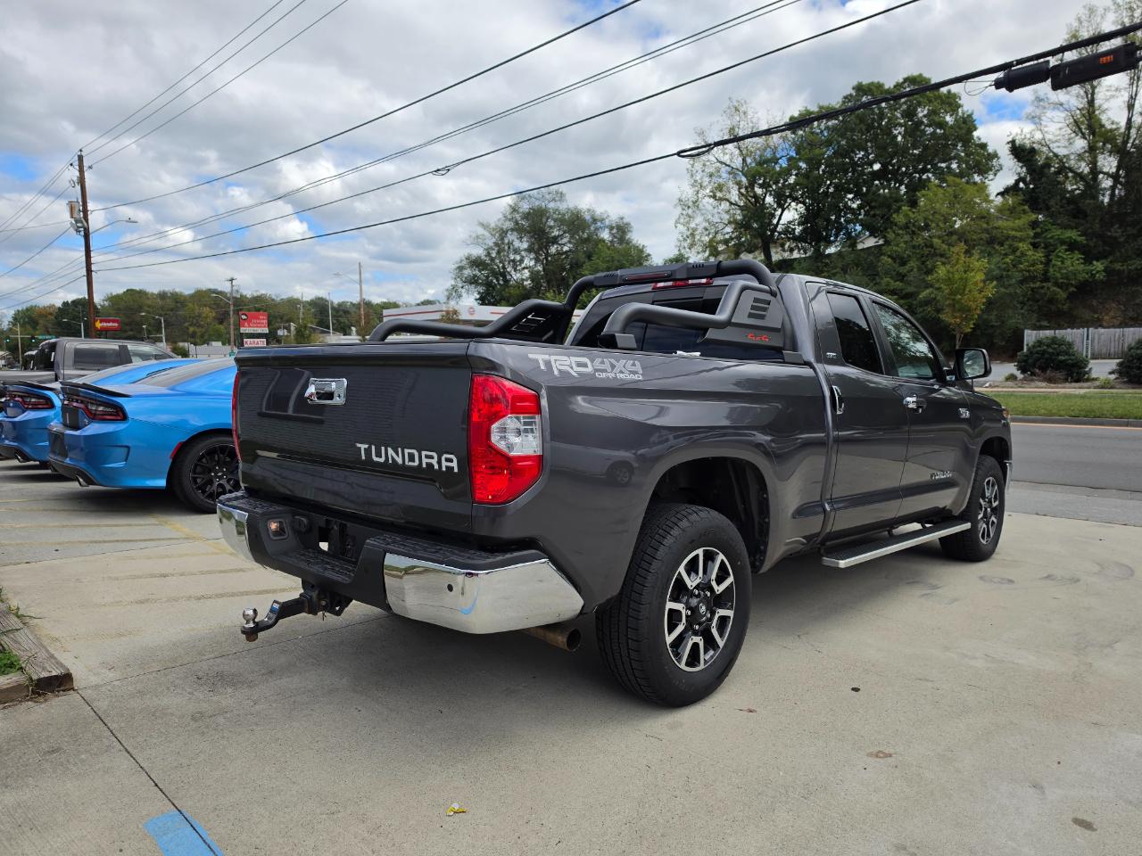 Toyota Tundra SR5 5.7L V8 Double Cab 4WD 2019