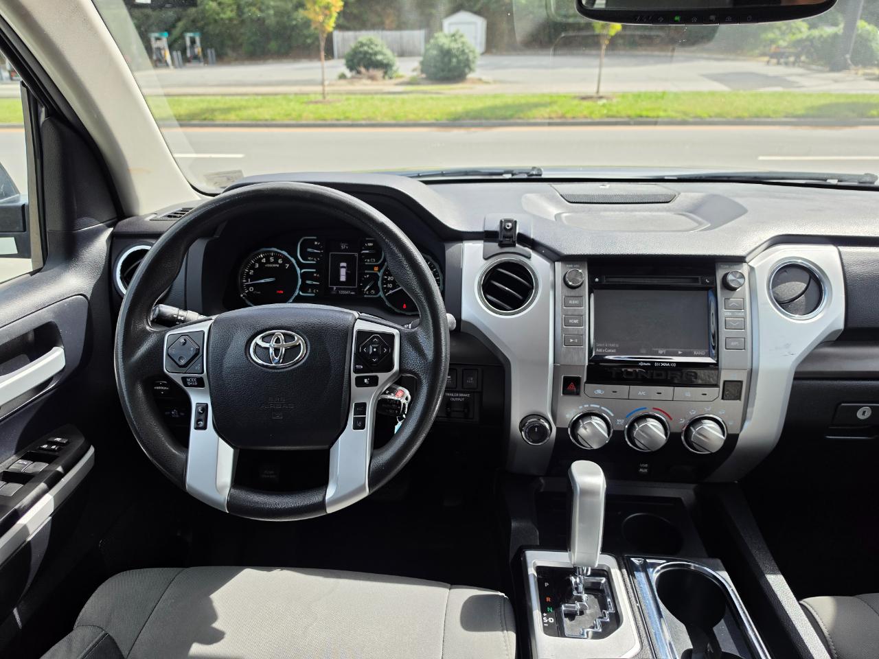 Toyota Tundra SR5 5.7L V8 Double Cab 4WD 2019