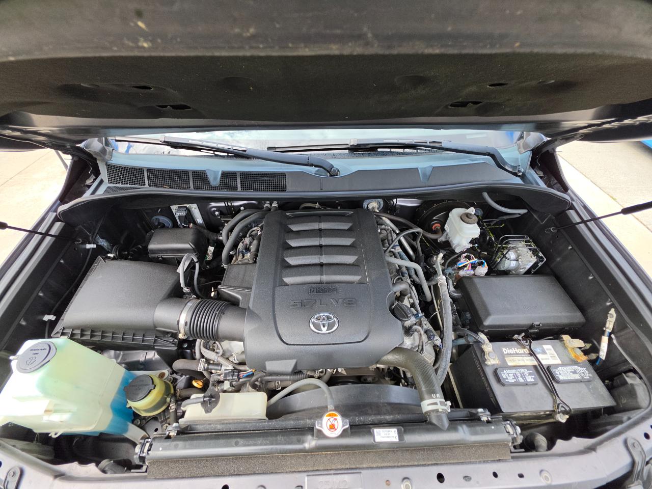 Toyota Tundra SR5 5.7L V8 Double Cab 4WD 2019