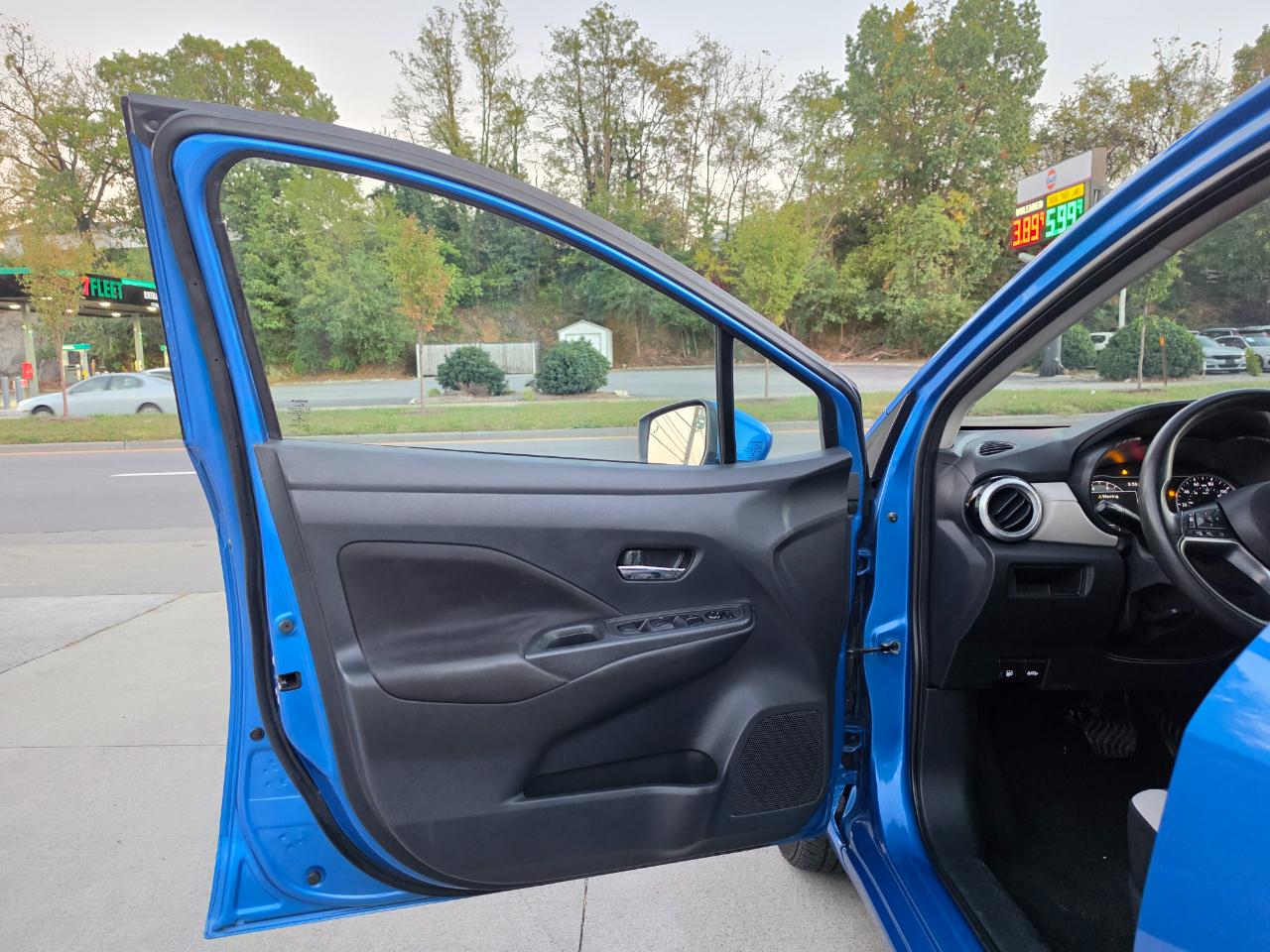 Nissan Versa SV 2021