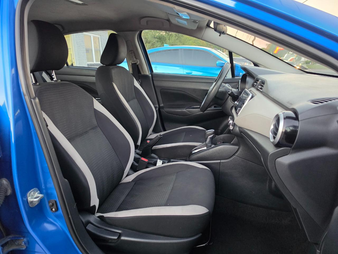 Nissan Versa SV 2021