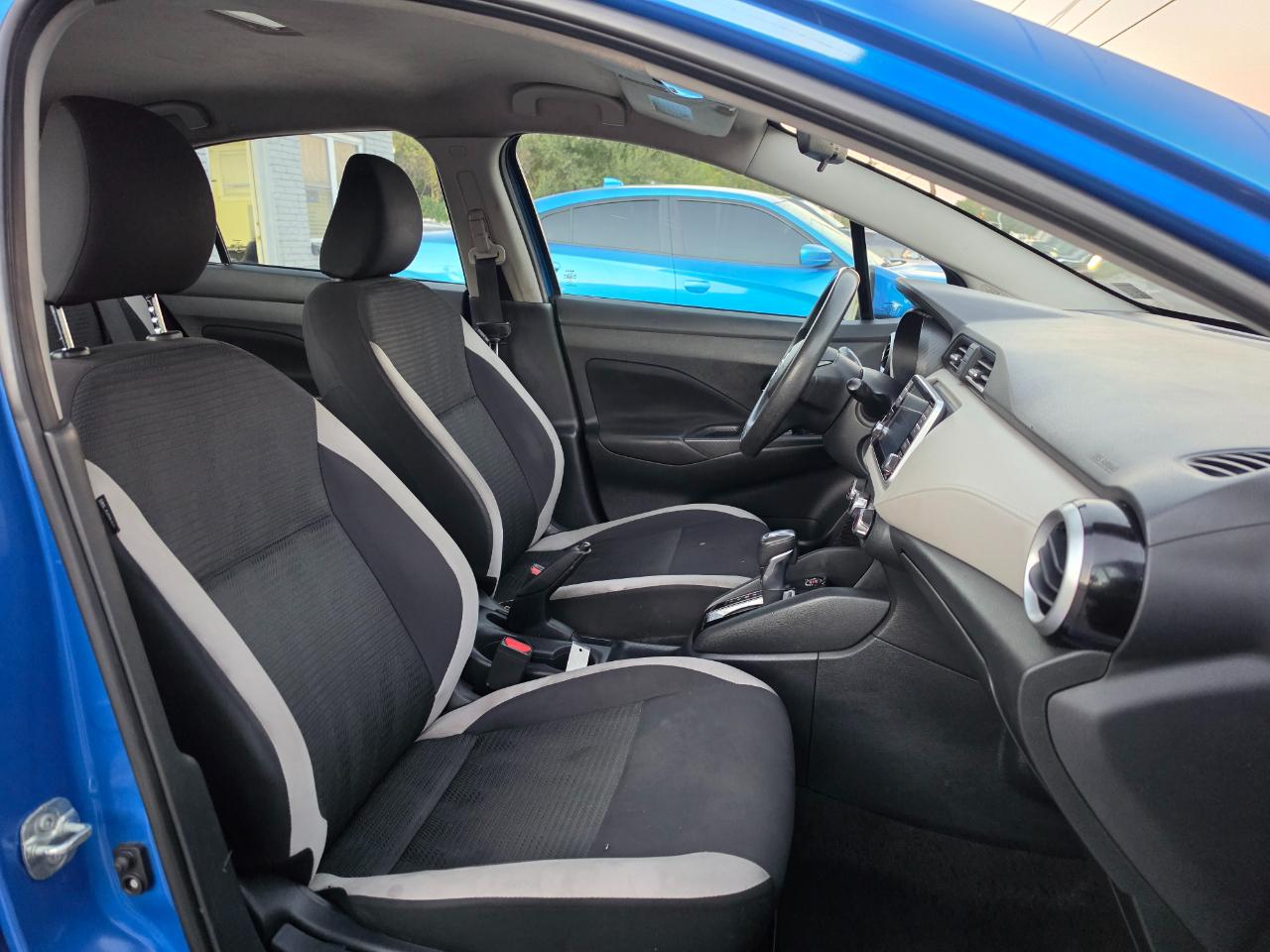 Nissan Versa SV 2021