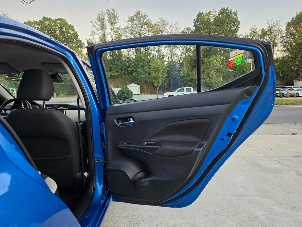 Nissan Versa SV 2021