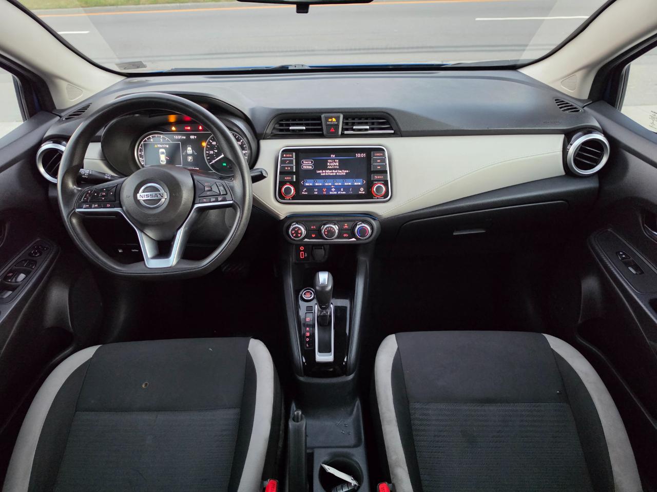 Nissan Versa SV 2021