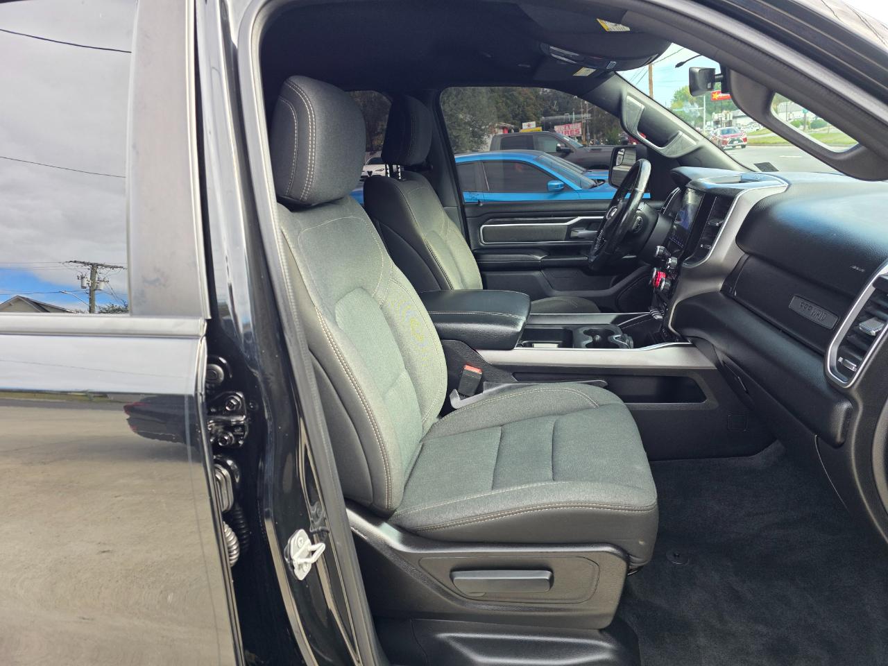RAM 1500 Big Horn Quad Cab 4WD 2019