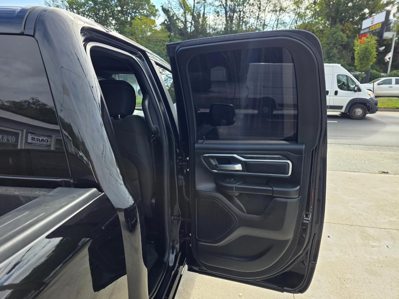 RAM 1500 Big Horn Quad Cab 4WD 2019