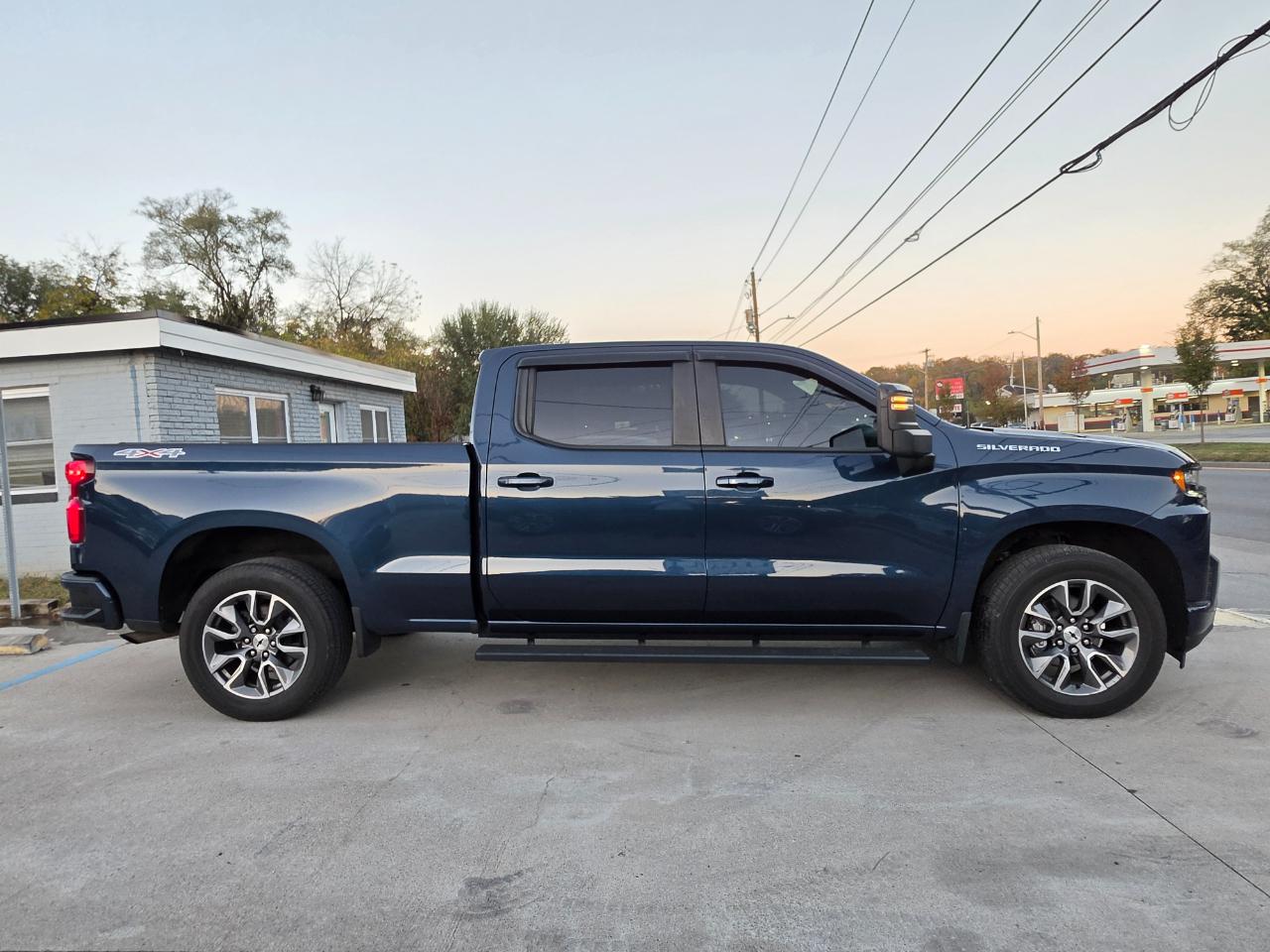 Chevrolet Silverado 1500 RST Crew Cab Long Box 4WD 2020