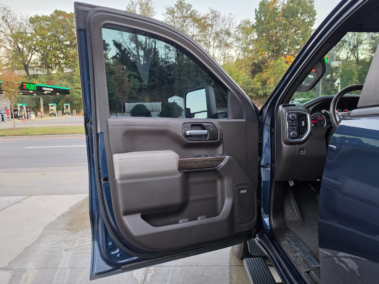 Chevrolet Silverado 1500 RST Crew Cab Long Box 4WD 2020
